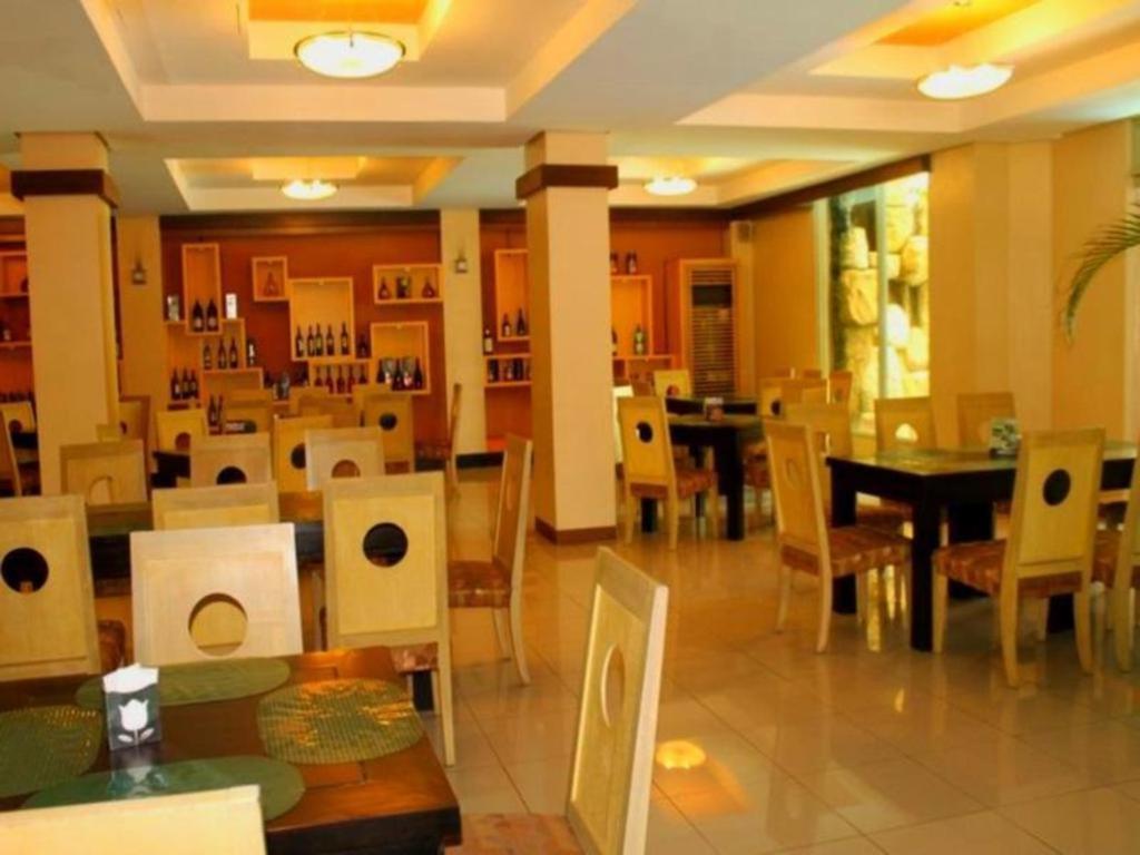 Goldenfield Kundutel Hotel Bacolod Exterior photo
